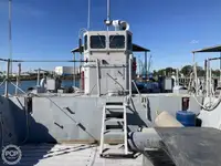 Kapal pendarat, tank untuk dijual
