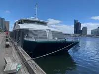 Kapal pesiar untuk dijual