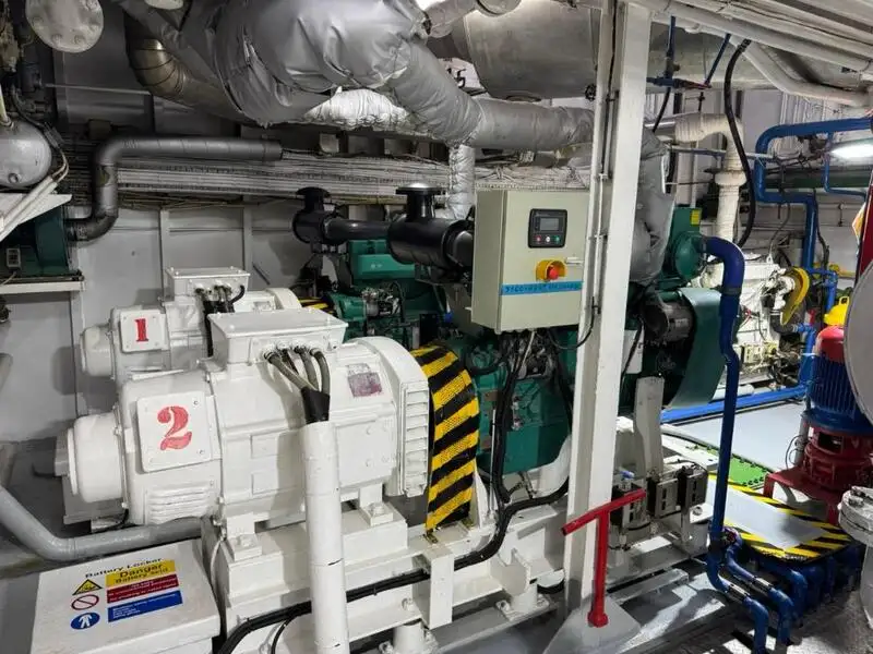 Kapal kontainer untuk dijual