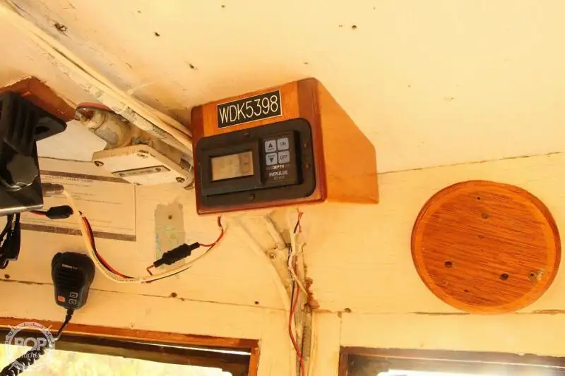Kapal feri untuk dijual