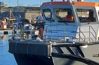 Kapal survei untuk dijual