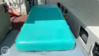 Kapal pesiar untuk dijual