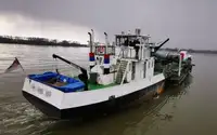 Kapal keruk untuk dijual