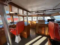Kapal kru untuk dijual