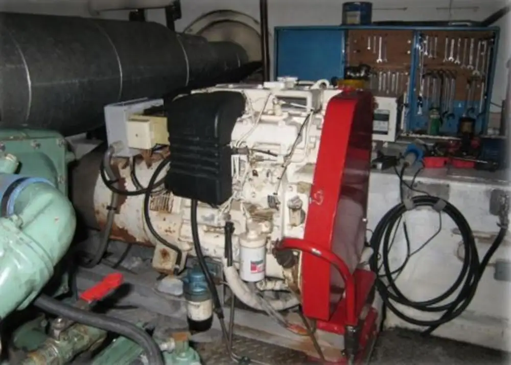 Kapal feri untuk dijual