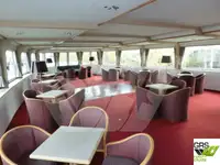 Kapal pesiar dijual