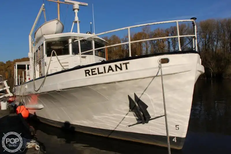 Kapal feri untuk dijual