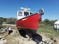 Kapal pengolahan ikan untuk dijual