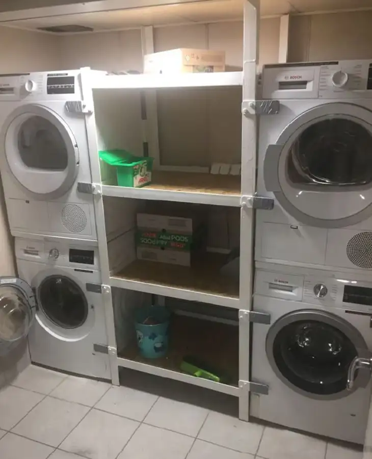 Kapal pengangkut barang curah untuk dijual