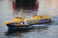 Kapal layar hidrofotil untuk dijual