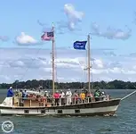 Kapal pesiar dijual