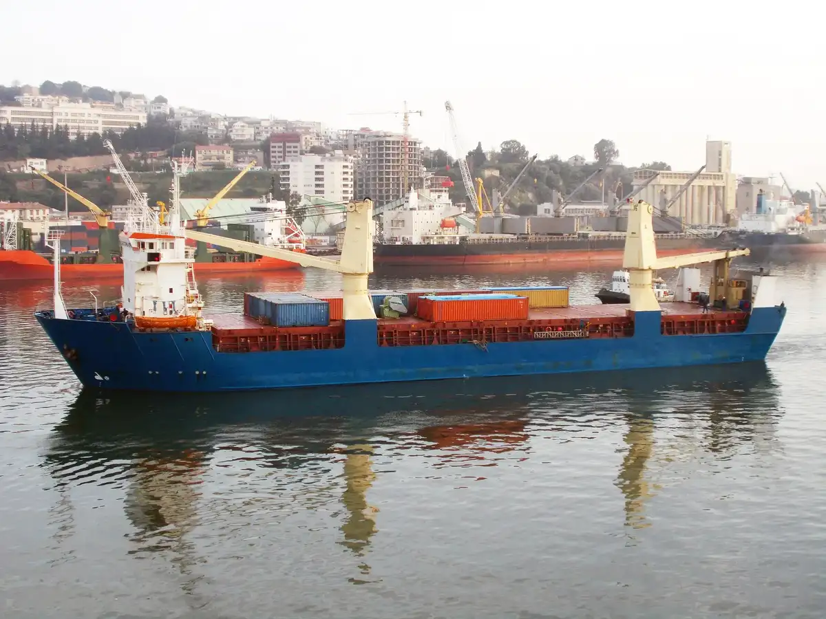 Kapal pendingin untuk dijual