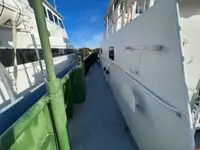 Kapal kru untuk dijual