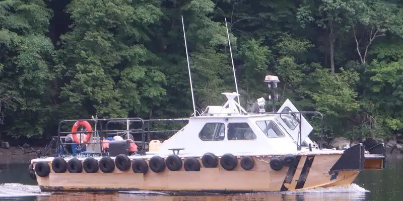 Kapal kru untuk dijual