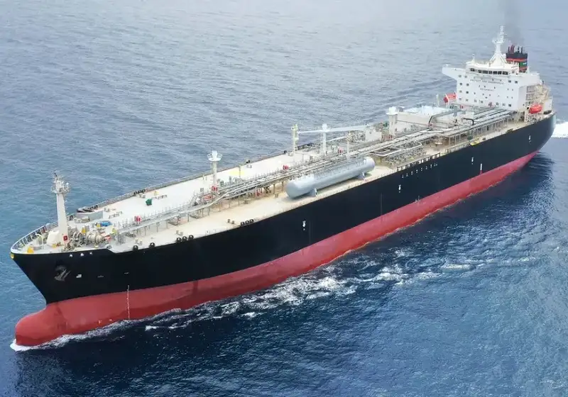 Kapal pengangkut LNG untuk dijual