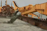 Kapal keruk untuk dijual