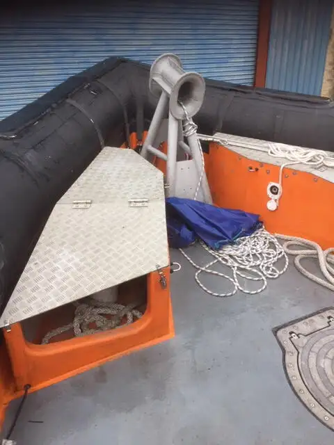 Kapal kru untuk dijual