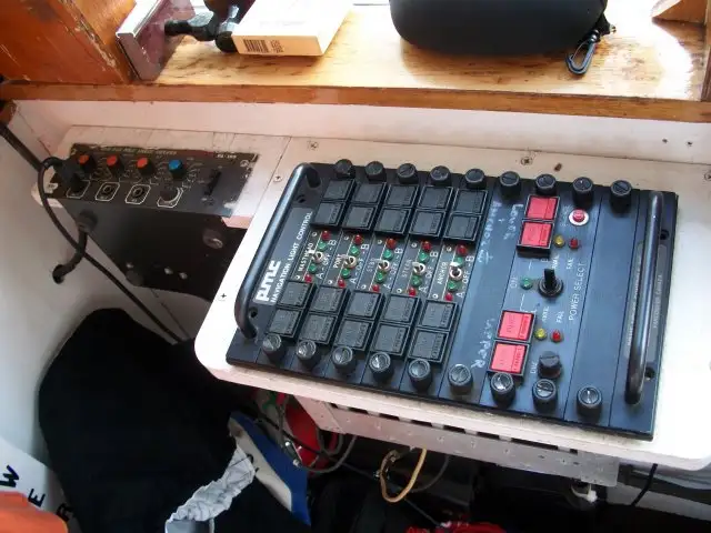 Kapal pesiar untuk dijual