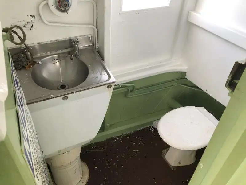 Kapal keruk untuk dijual