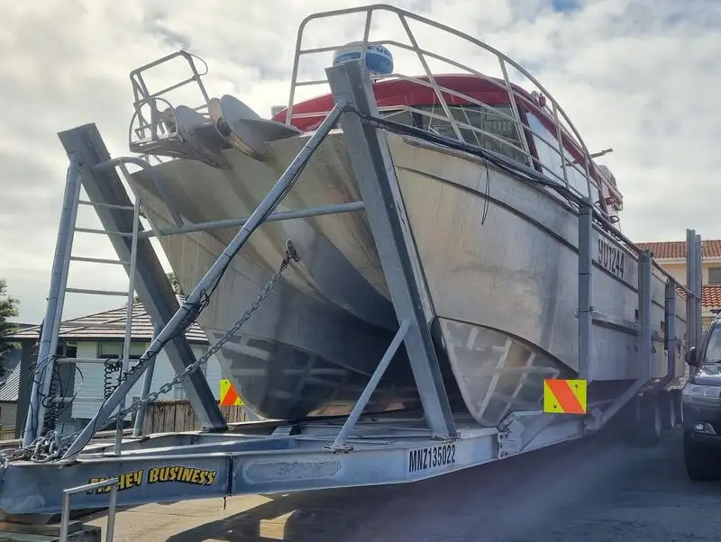 Kapal penumpang untuk dijual