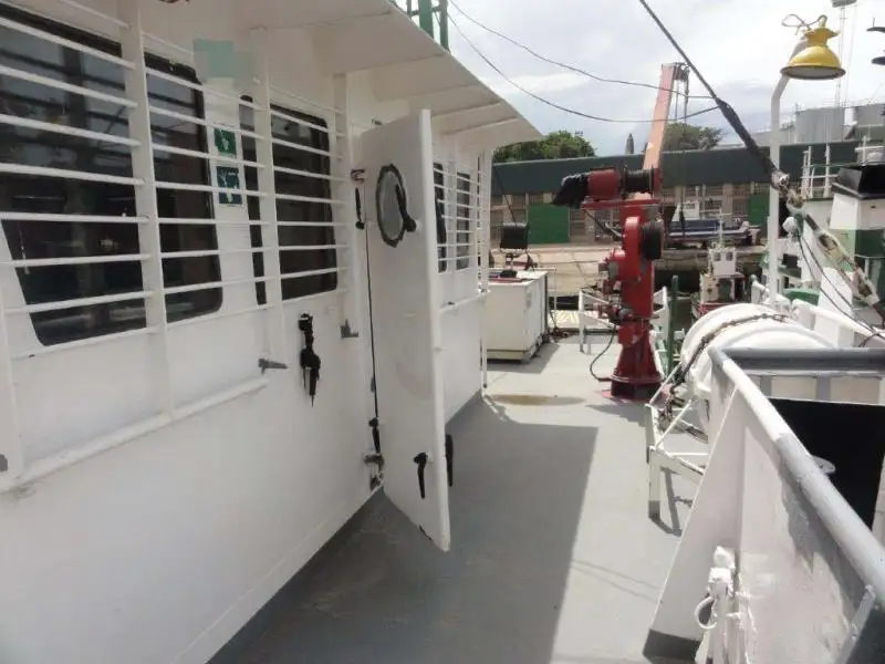Kapal tunda untuk dijual