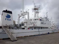 Kapal penelitian untuk dijual