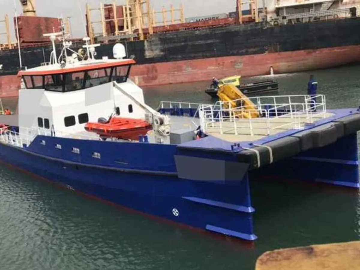 Kapal kru untuk dijual