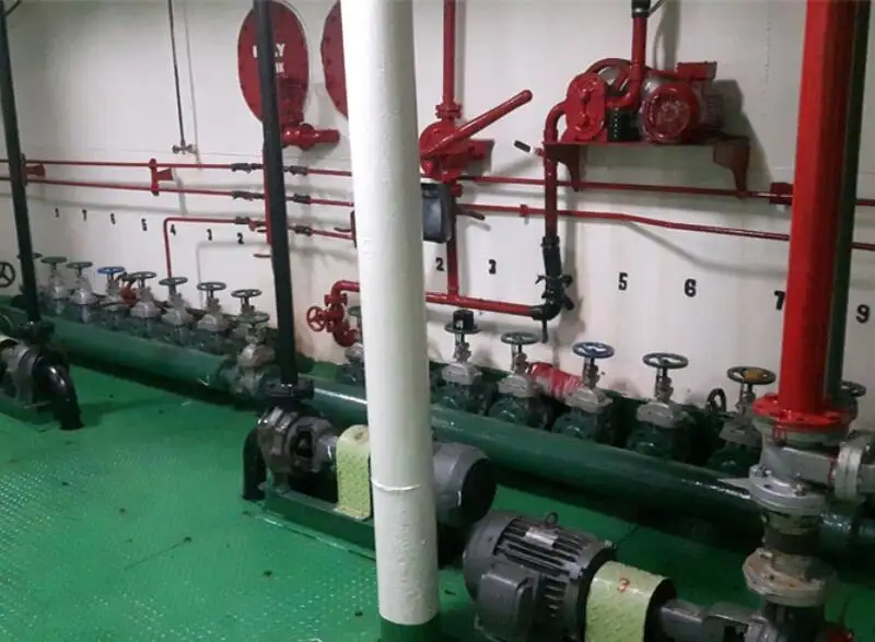 Kapal pendarat, tank untuk dijual