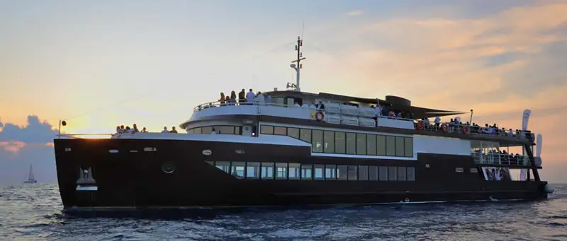 Kapal pesiar untuk dijual