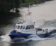 Kapal patroli untuk dijual