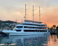 Kapal feri dijual