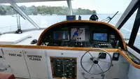 Kapal penelitian untuk dijual