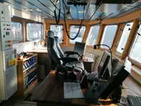 Kapal penarik dijual