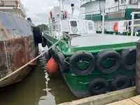 Kapal kru untuk dijual