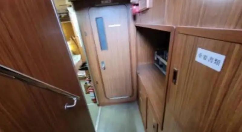Kapal patroli untuk dijual
