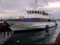 Kapal feri dijual