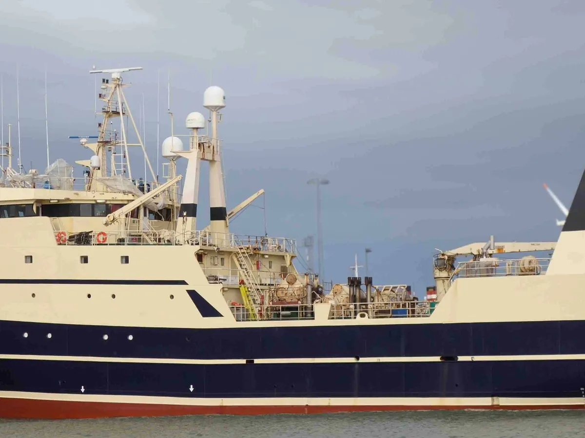 Kapal pukat untuk dijual
