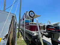 Ponton untuk dijual