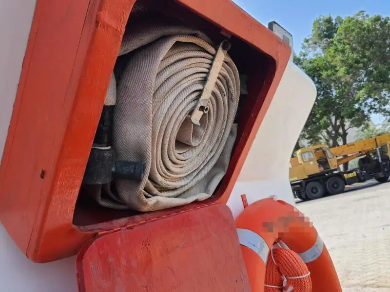 Kapal feri untuk dijual
