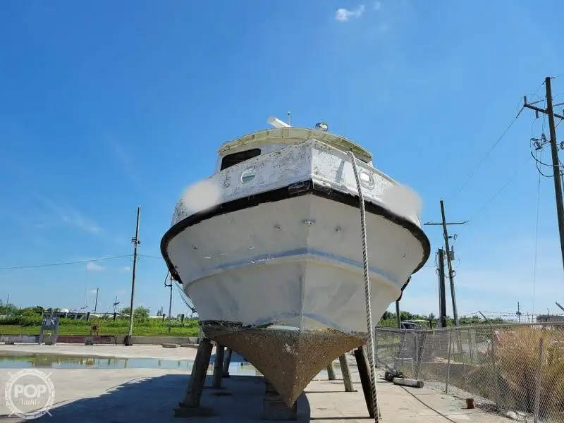Kapal kru untuk dijual