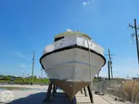 Kapal kru untuk dijual