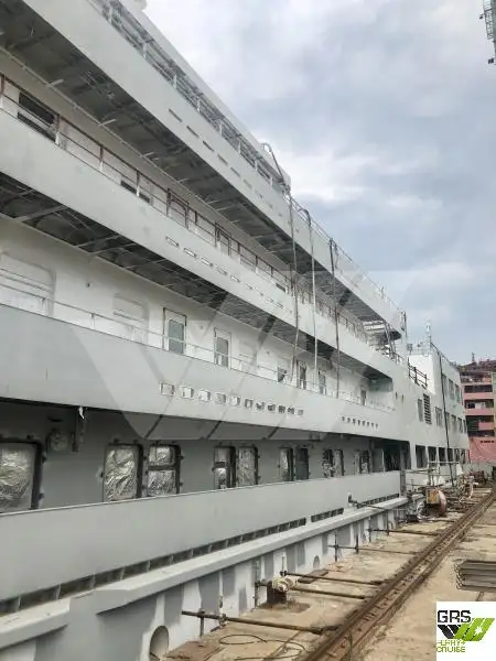 Kapal pesiar untuk dijual