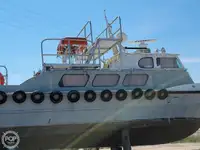 Kapal kru untuk dijual