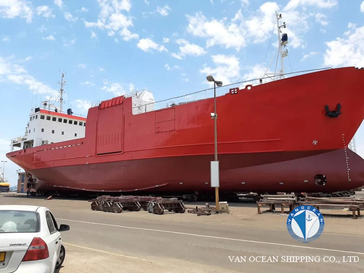 Kapal pendingin untuk dijual