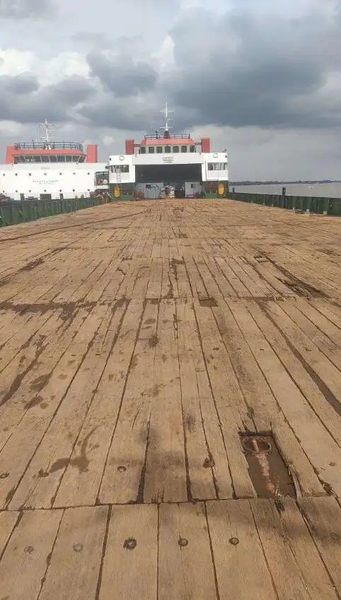 Kapal pendarat, tank untuk dijual