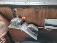 Sekoci penyelamat untuk dijual