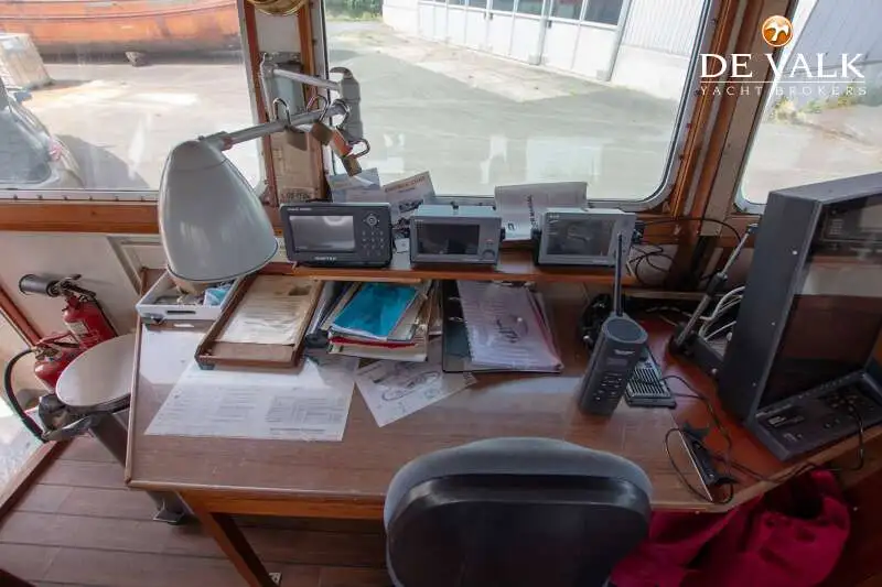Kapal patroli untuk dijual