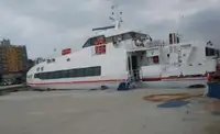 Kapal penumpang untuk dijual