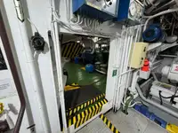 Kapal kontainer untuk dijual