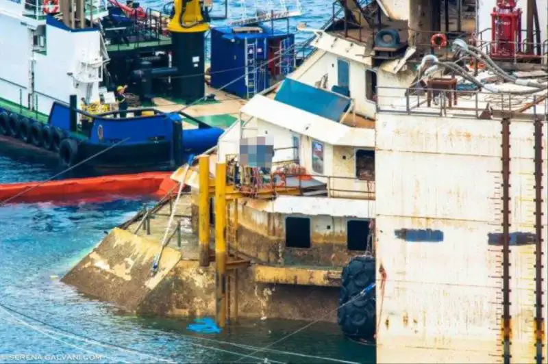 Kapal tunda untuk dijual